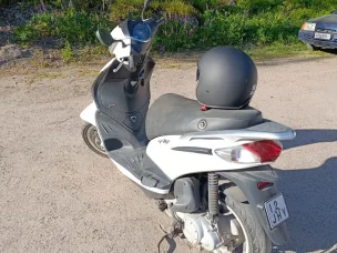Piaggio Fly