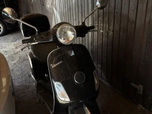 Vespa LX