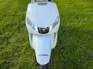 Peugeot Tweet