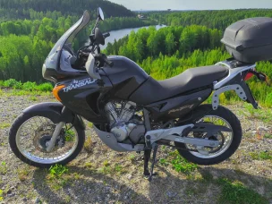 Honda XL