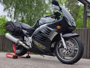 Suzuki RF