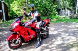 Kawasaki ZX-12R