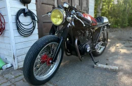 Suzuki GS