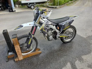 Suzuki RM-Z
