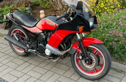 Kawasaki GPZ