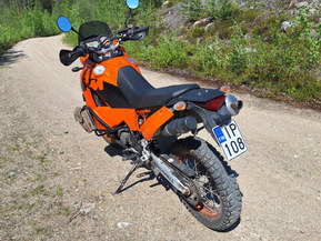KTM 950