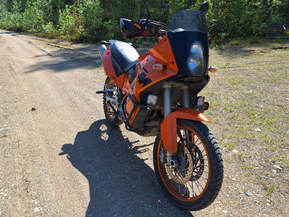 KTM 950