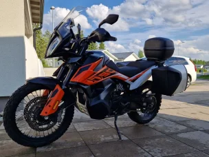 KTM 790