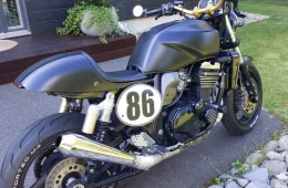 Kawasaki ZRX