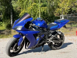 Yamaha YZF-R1