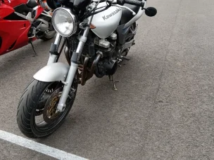 Kawasaki ZR-7