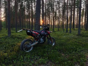 KTM 525