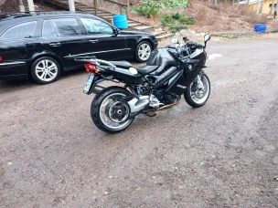 BMW F