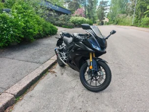 Yamaha YZF-R