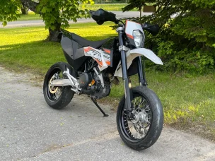 KTM 690