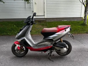 Aprilia SR