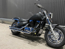 Suzuki Intruder