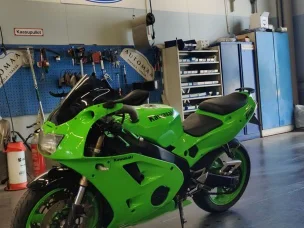 Kawasaki ZXR