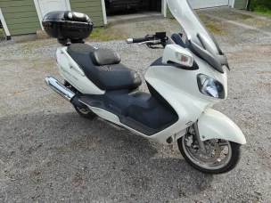 Suzuki AN