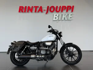 Yamaha XVS