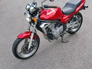 Kawasaki ER-5