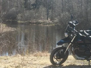 Moto Guzzi V85