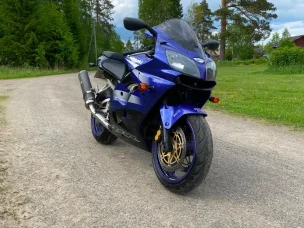 Kawasaki ZX-9R