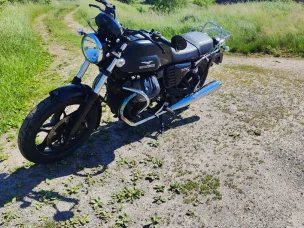Moto Guzzi V7