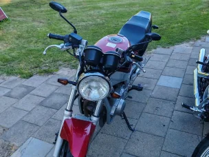 Suzuki GS