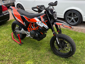 KTM 690