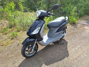 Piaggio Fly