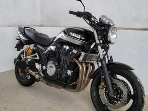 Yamaha XJR