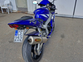 Yamaha YZF-R1