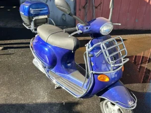 Vespa ET2