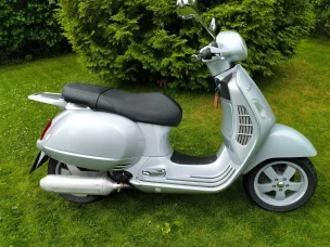 Vespa Granturismo
