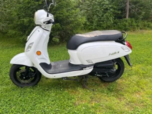 SYM Fiddle II 50