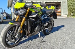 Triumph Street Triple