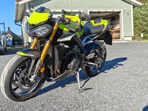 Triumph Street Triple