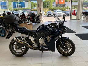 Yamaha FZ1-S