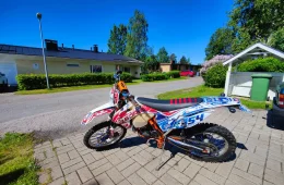 KTM 125