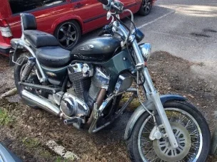 Suzuki VS