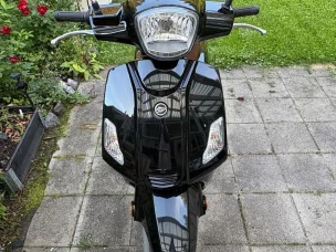 Keeway Zahara