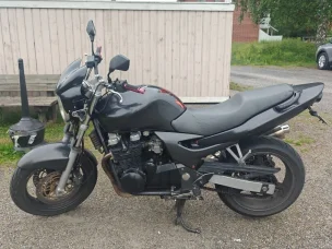 Kawasaki ZR-7