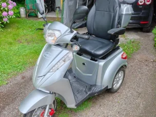 Pyrkijä E400