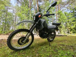 Yamaha XT
