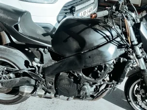 Yamaha FZR