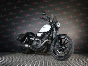 Yamaha XVS
