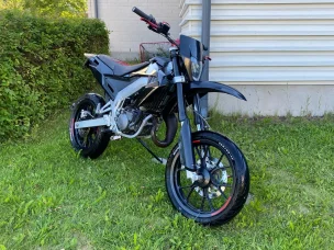 Aprilia SX