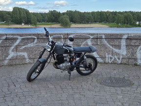 Yamaha SR