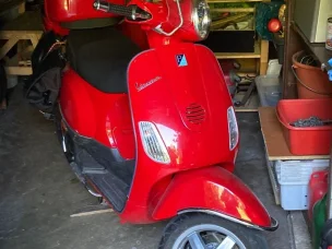 Vespa LX